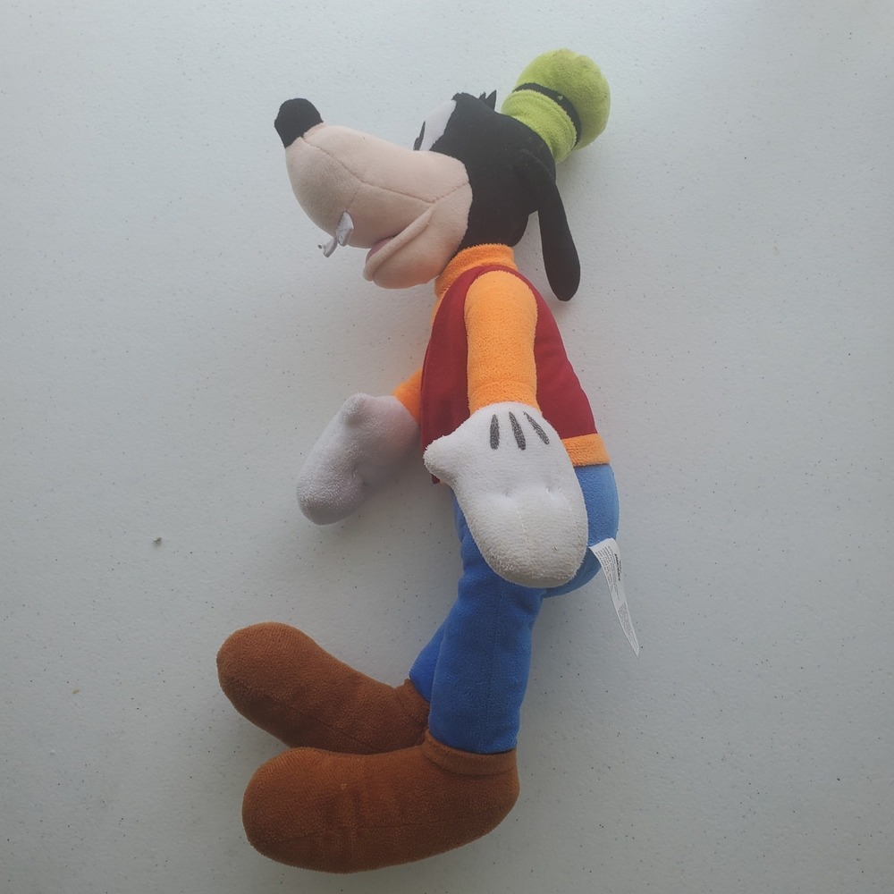 Disney Goofy Doo 17-inch‎ Plush, Play Only Red Blue